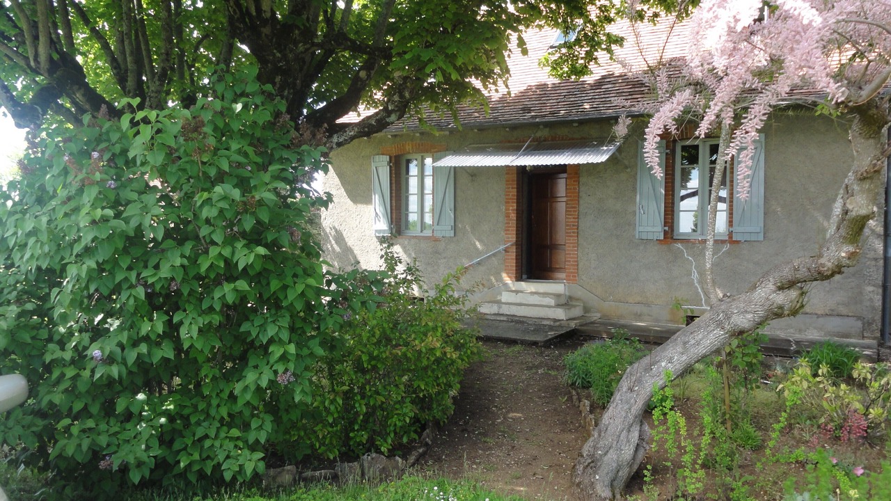 Photo of Outdoor in Villeneuve d'Aveyron