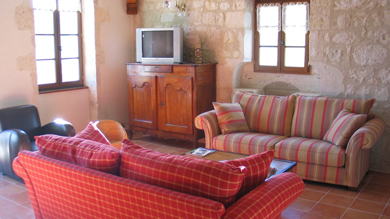 Photo of Livingroom in Dondas