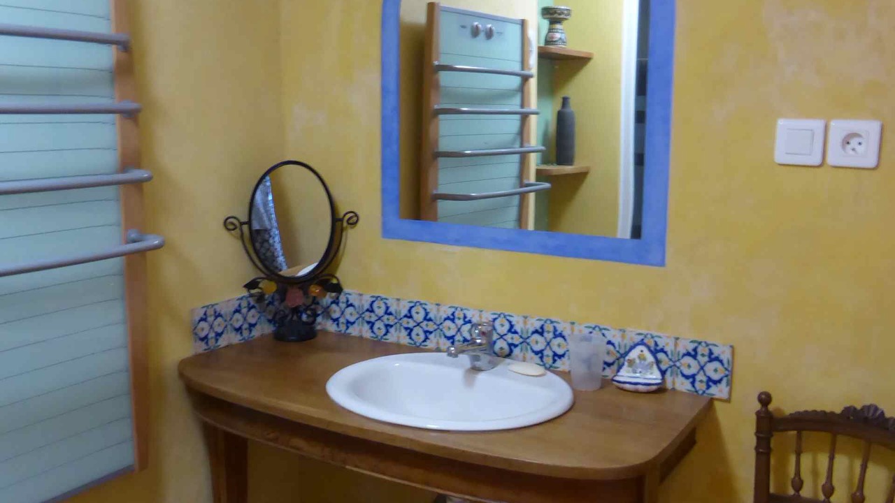 Photo of Bathroom in Saint-Germain-sur-Ille