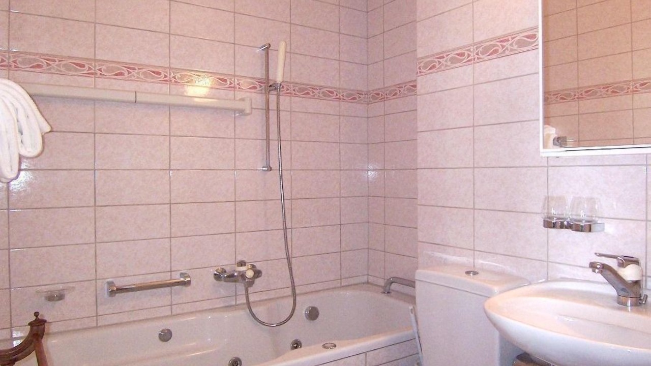 Photo of Bathroom in Central Interlaken