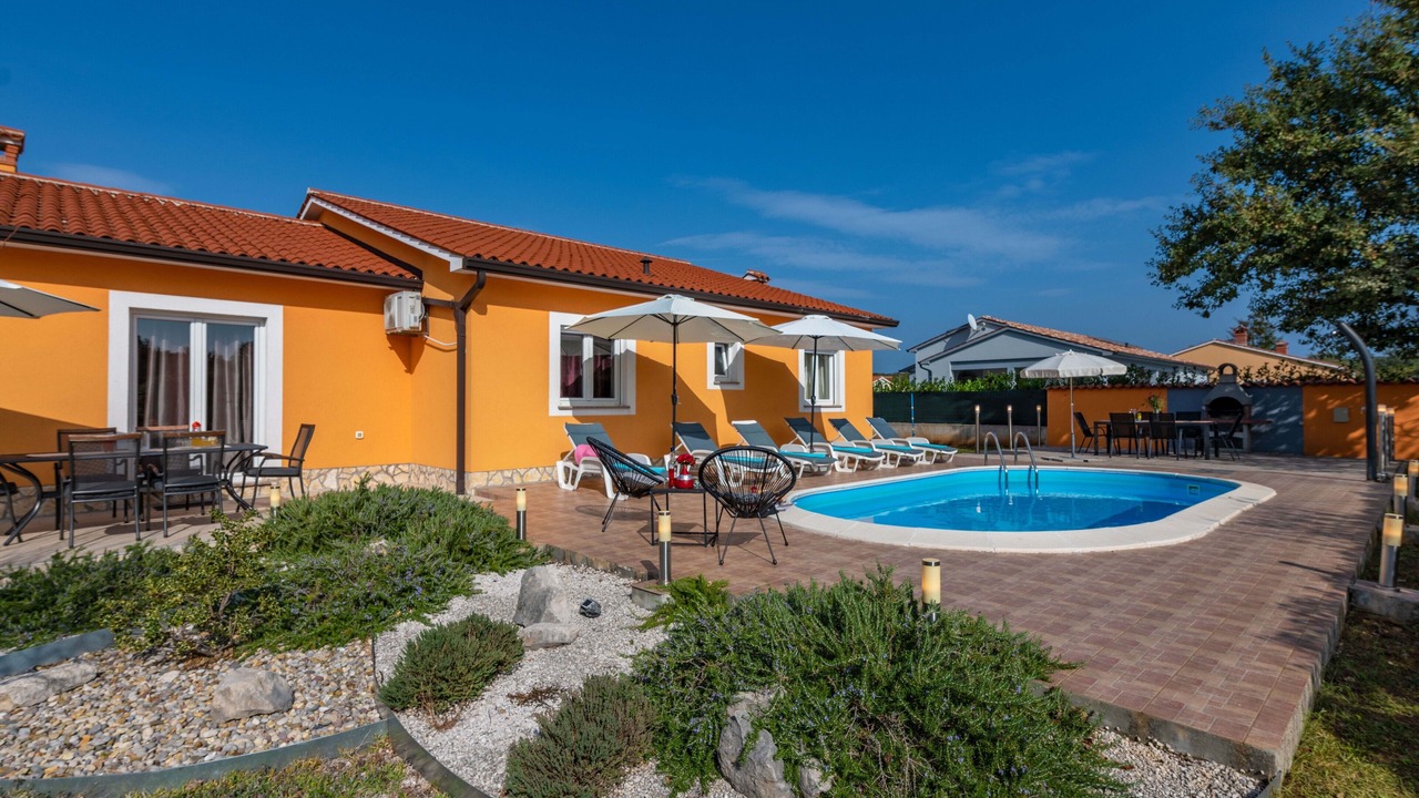 Photo of Outdoor in Kapelica