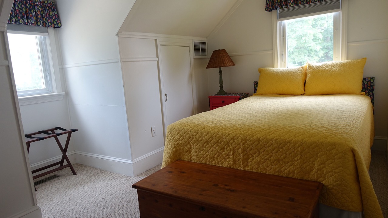 Photo of Bedroom in Mayo