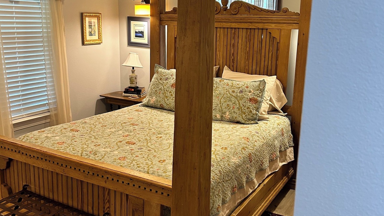 Photo of Bedroom in Bay St Louis