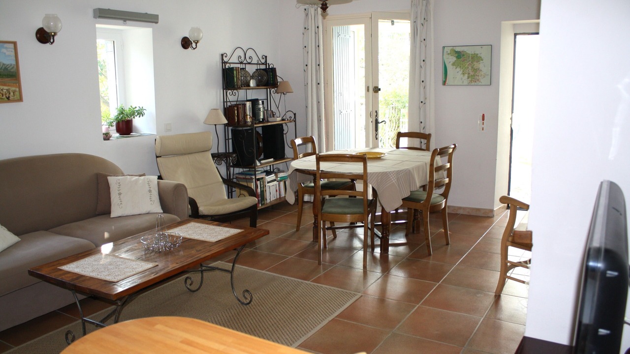 Photo of Livingroom in Notre-Dame-de-Londres