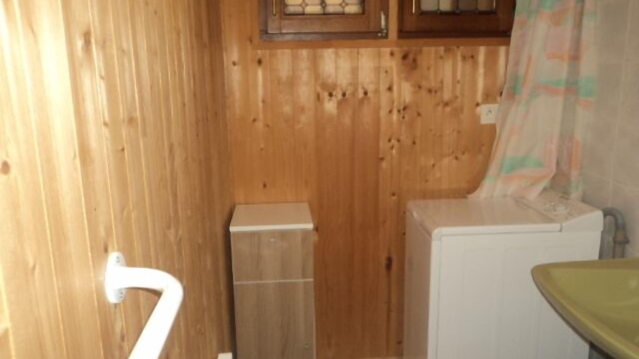 Photo of Bathroom in Lyaud