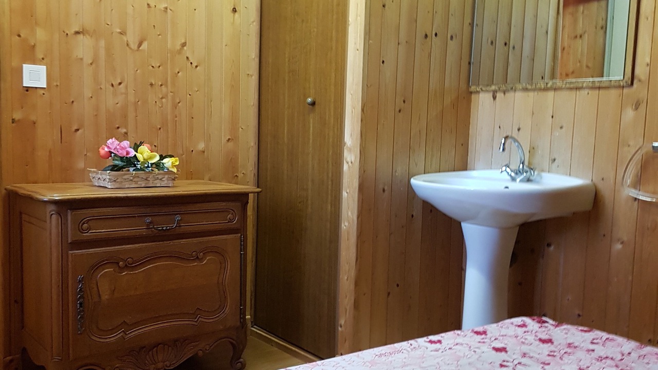 Photo of Bedroom in Lyaud