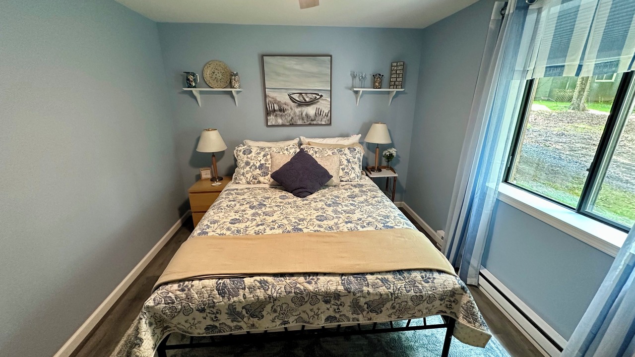 Photo of Bedroom in Hamlin