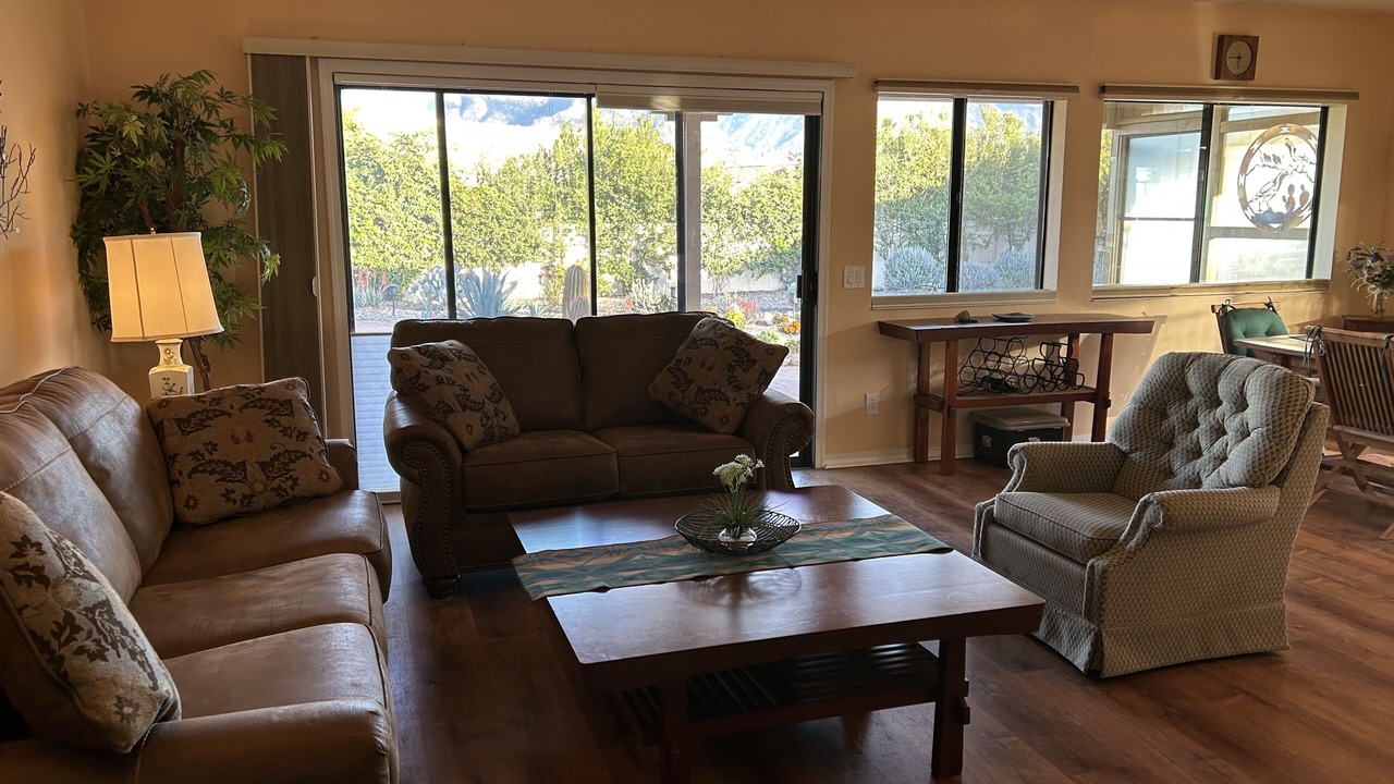 Photo of Livingroom in Saddlebrooke