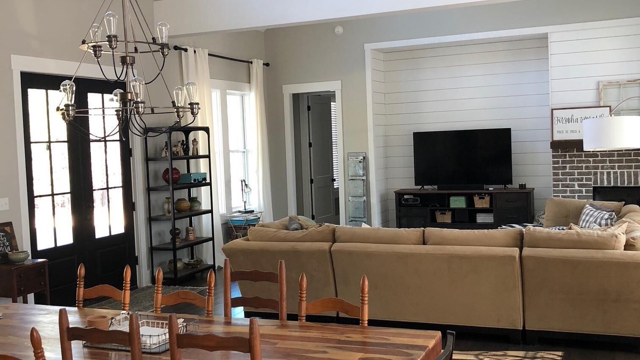 Photo of Bedroom in Evans