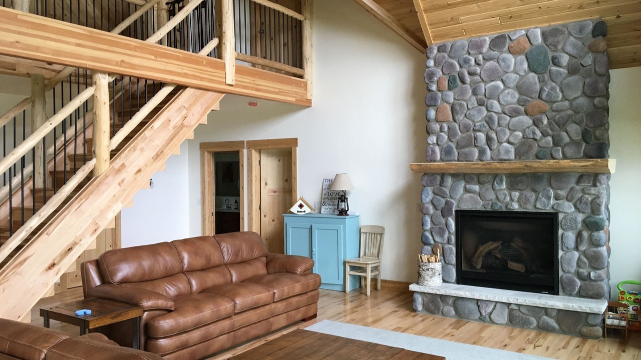 Photo of Livingroom in McMillan
