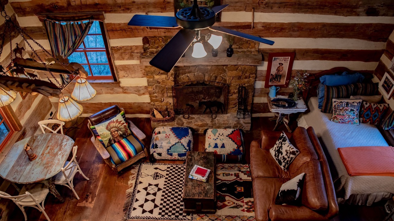 Photo of Livingroom in Hays County
