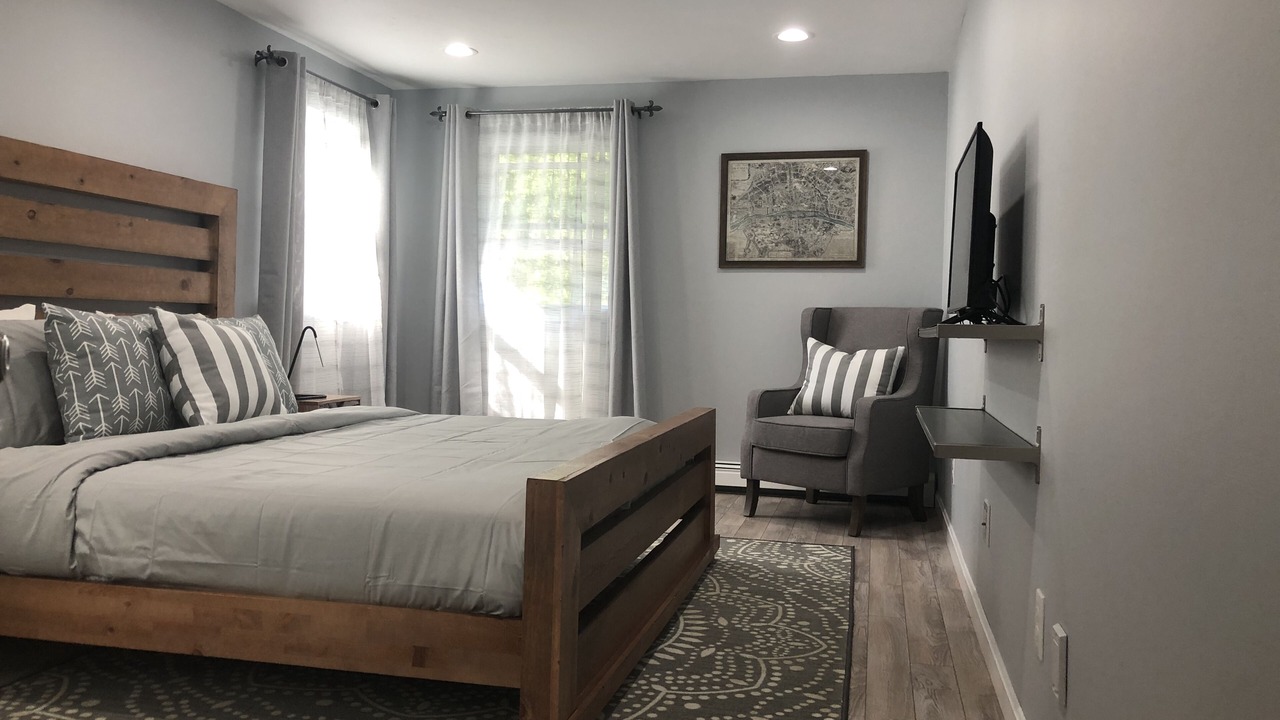 Photo of Bedroom in Marstons Mills