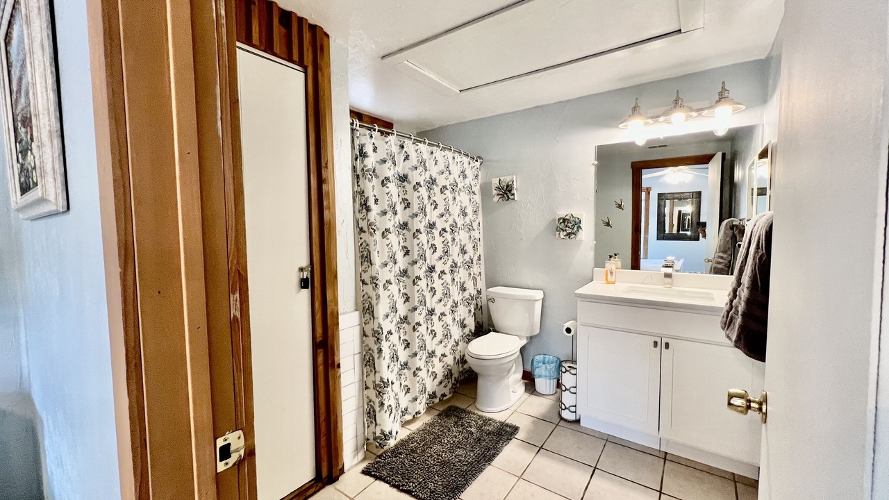 Photo of Bathroom in Leakey