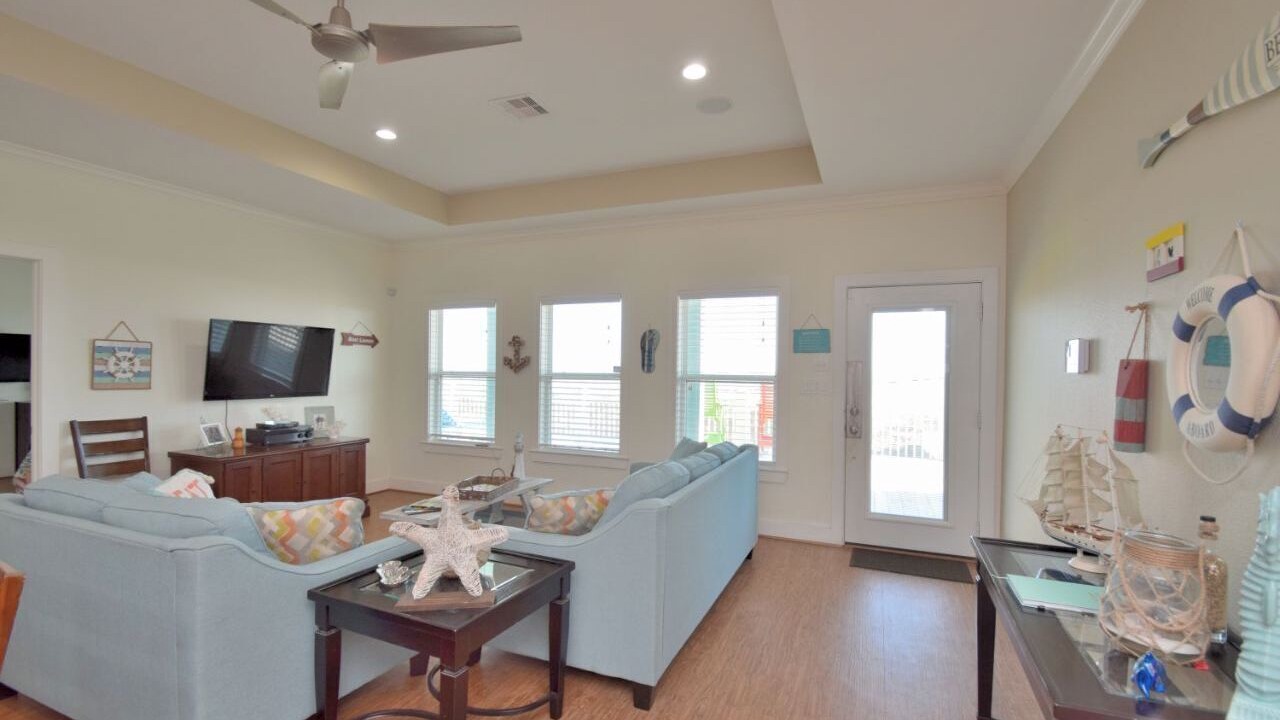 Photo of Livingroom in Crystal Beach