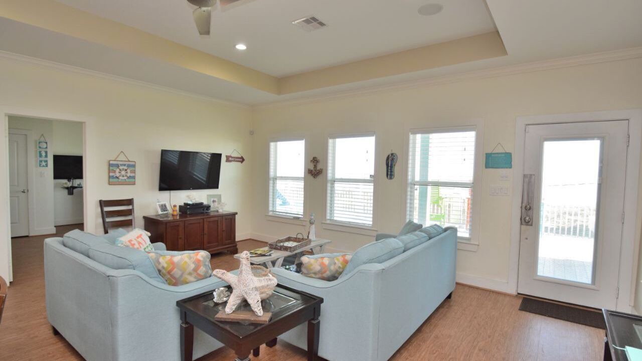 Photo of Bedroom in Crystal Beach