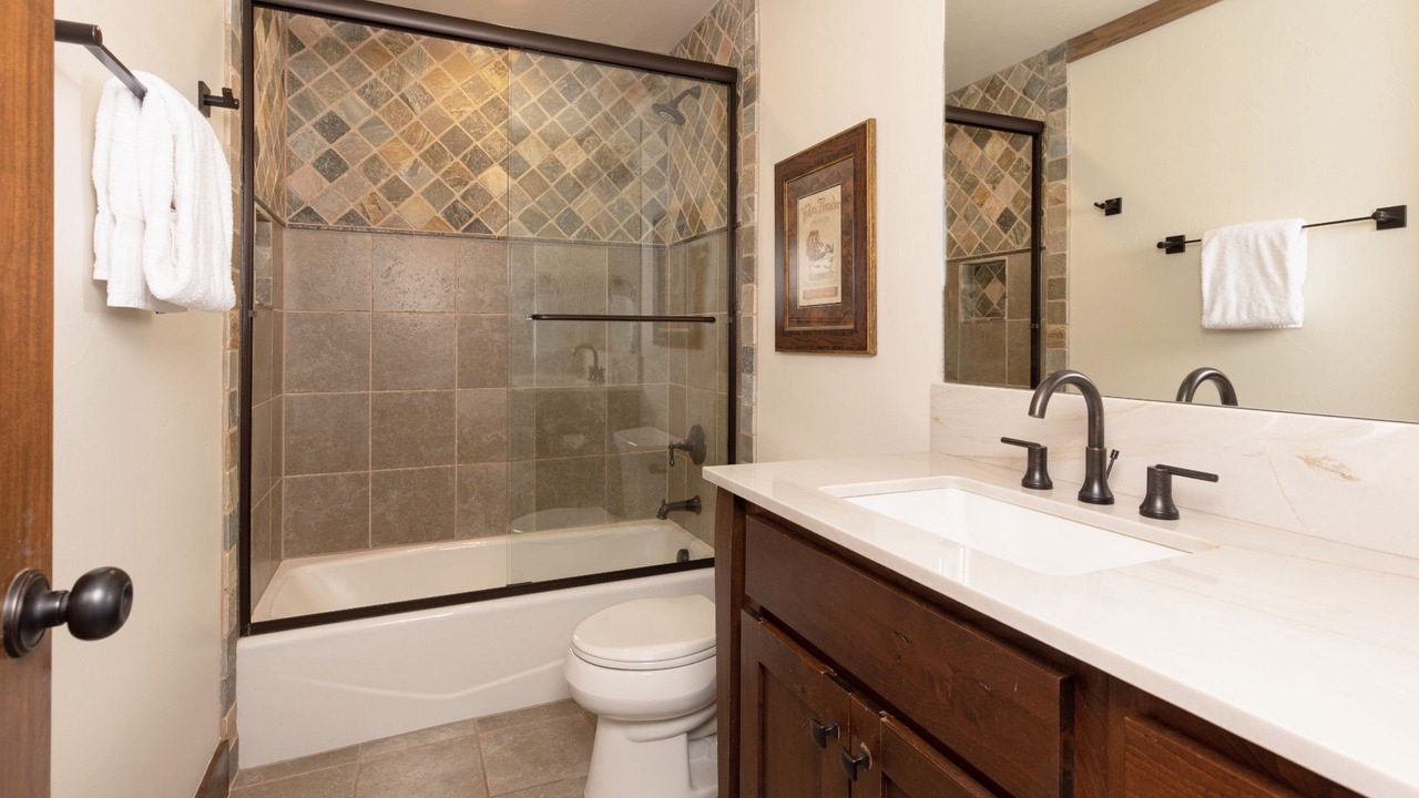 Photo of Bathroom in Powder Ridge