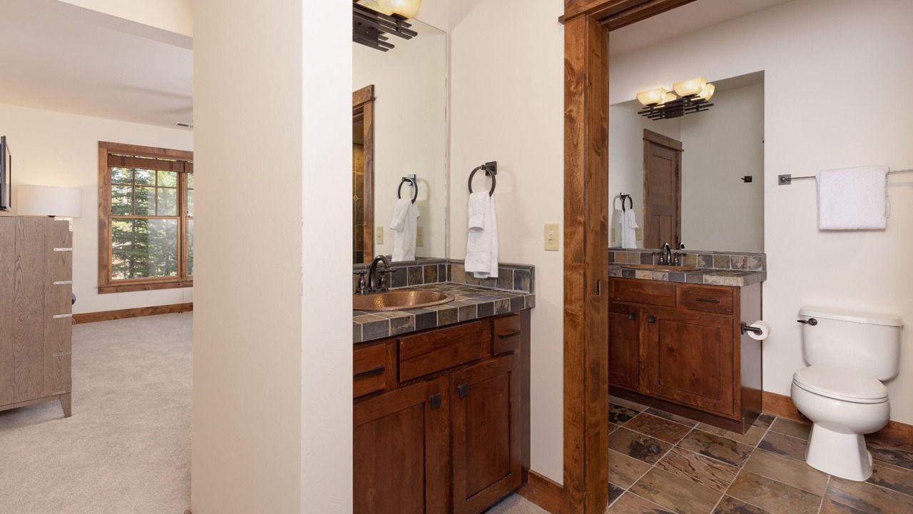 Photo of Bathroom in Powder Ridge