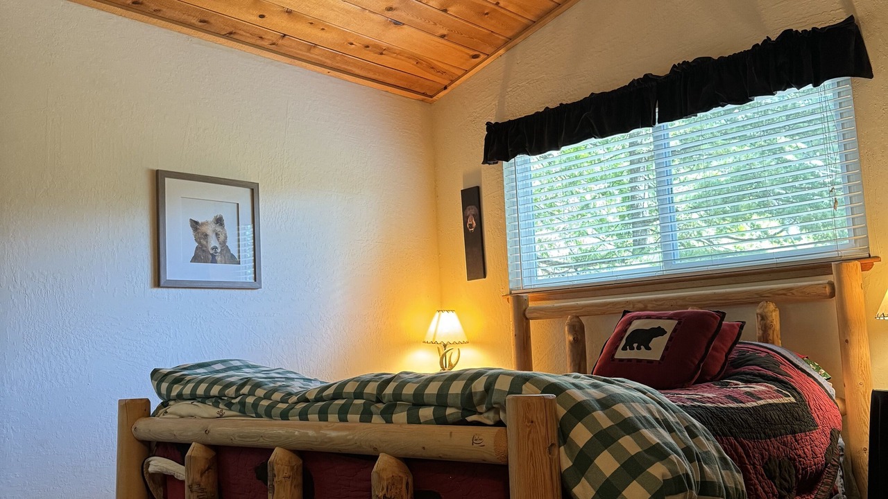 Photo of Bedroom in Arnold