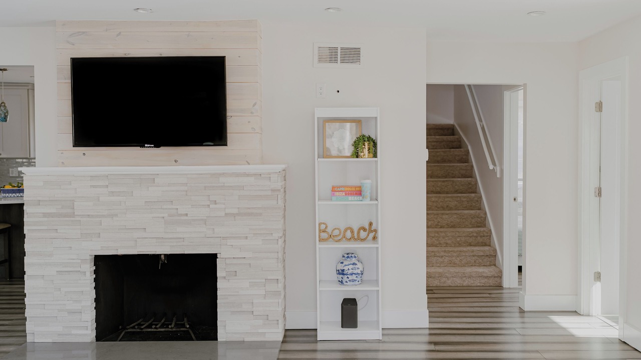 Photo of Livingroom in Grand Beach