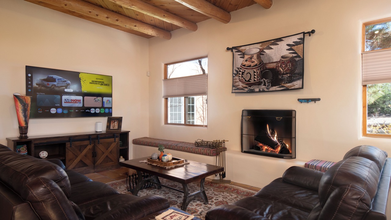 Photo of Livingroom in Northeast Santa Fe