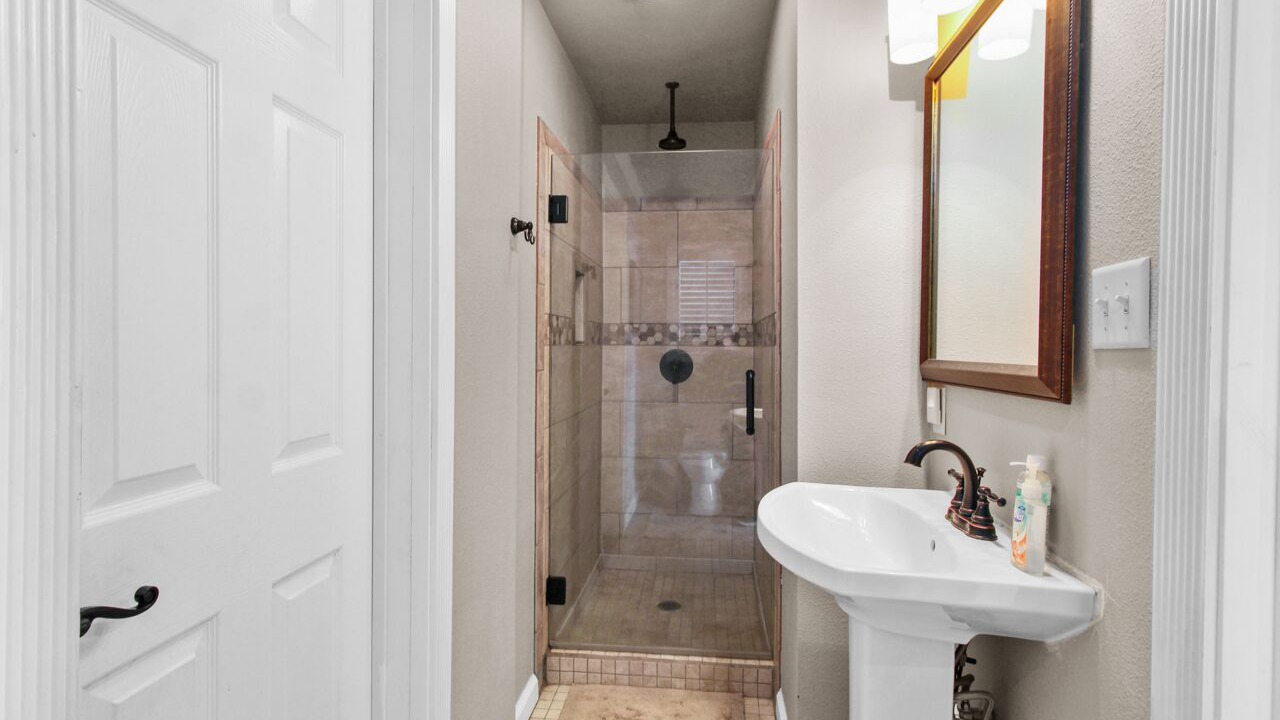 Photo of Bathroom in Flint