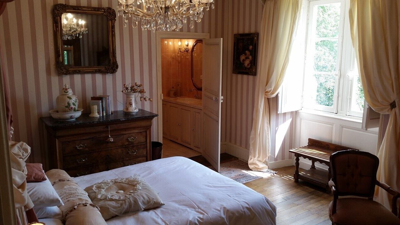 Photo of Bedroom in Grez-Neuville