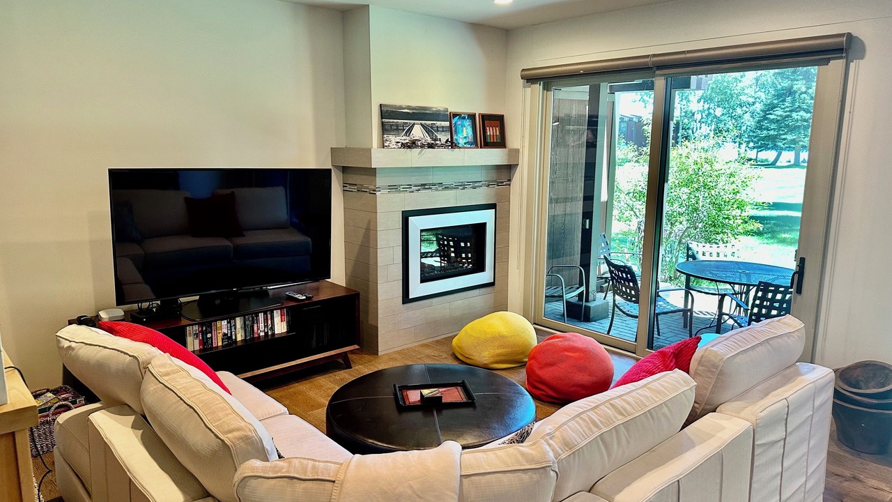 Photo of Bedroom in Tahoe Sierra Estates