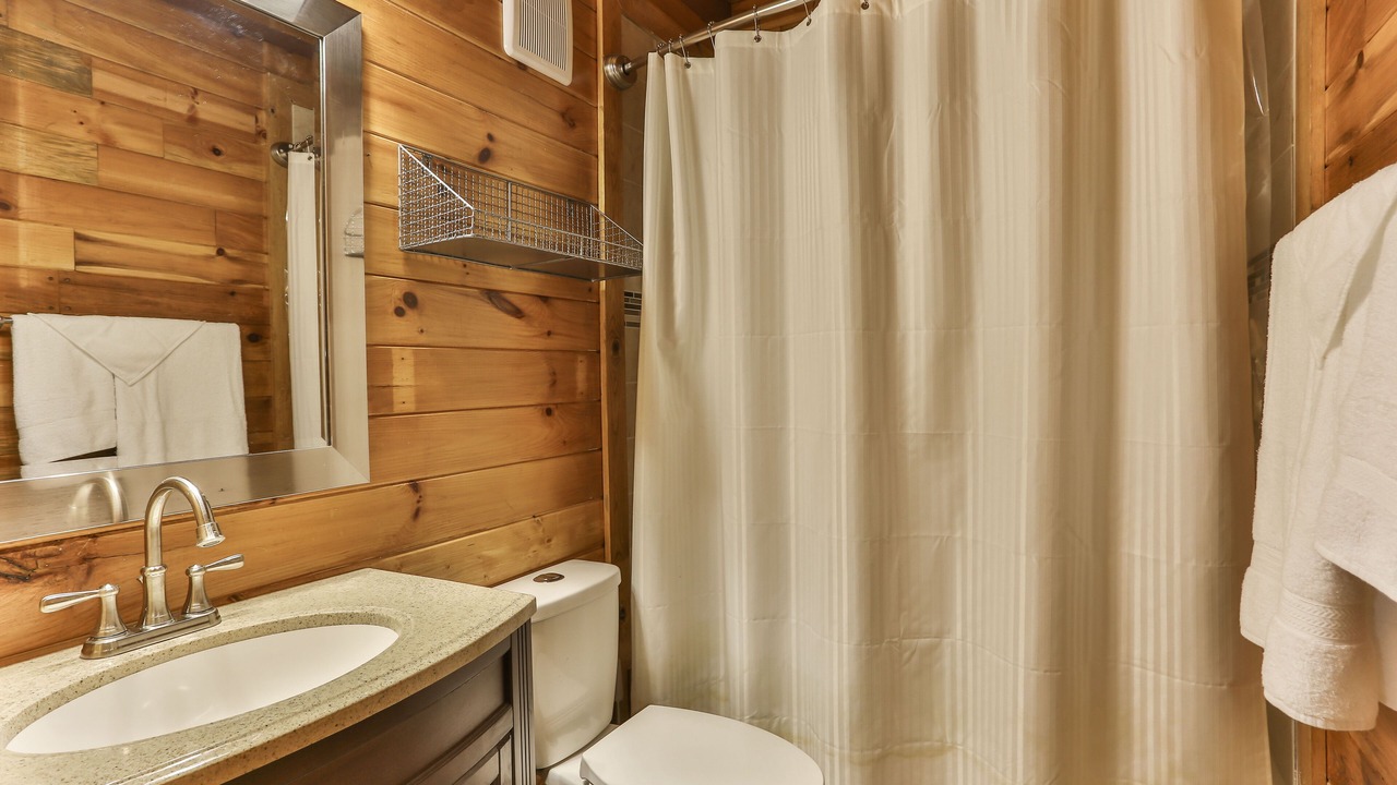 Photo of Bathroom in Ellijay