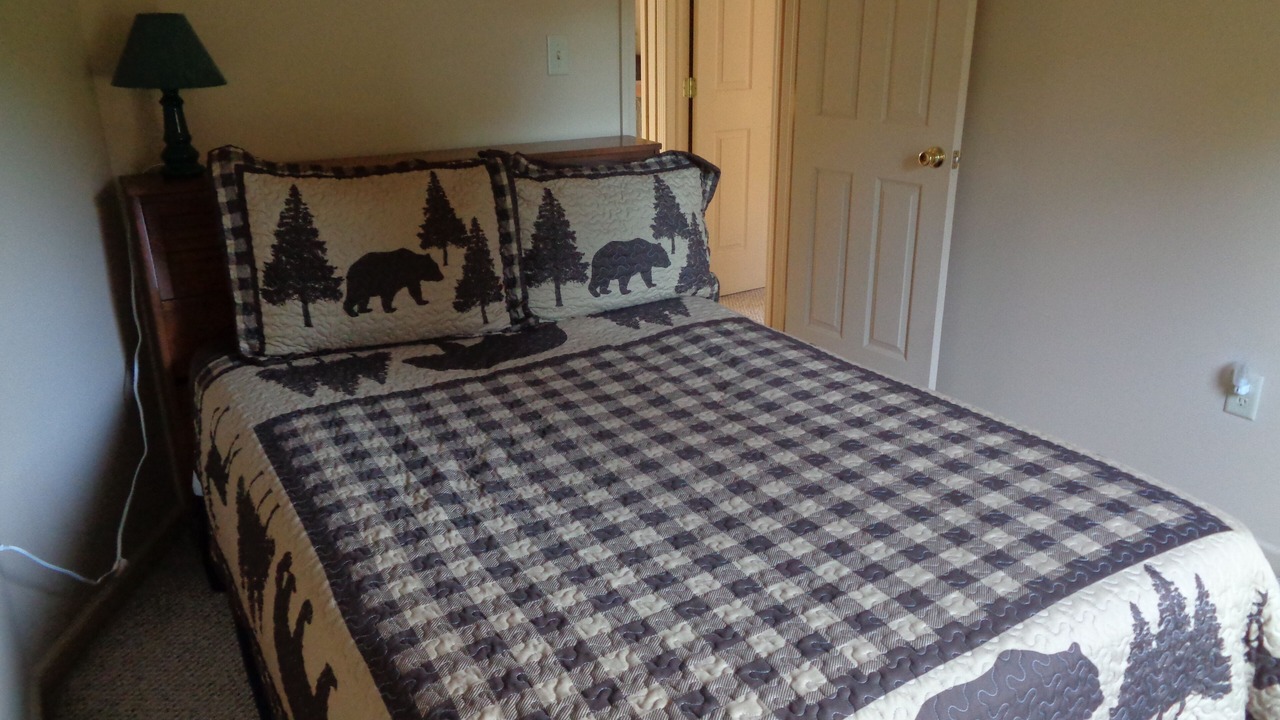 Photo of Bedroom in Livonia Center