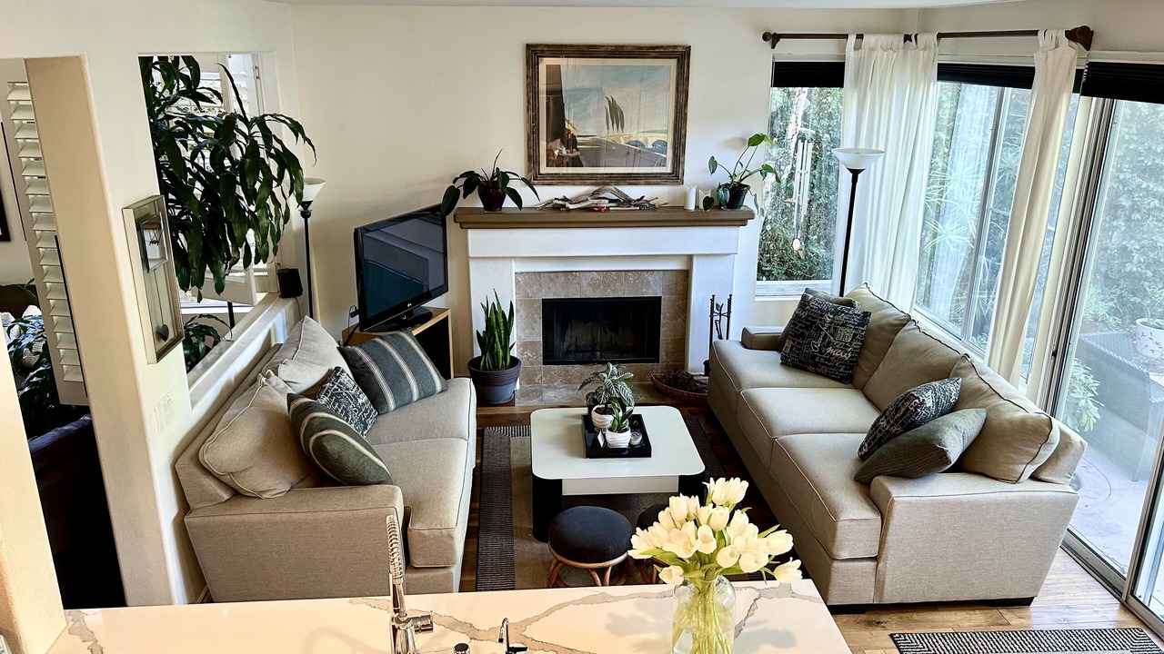Photo of Livingroom in Carmel Valley