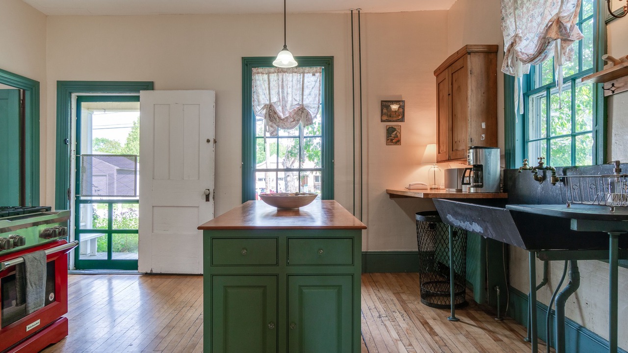 Photo of Others in Damariscotta