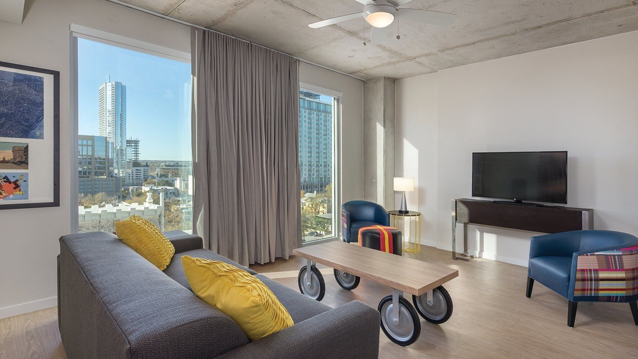 Photo of Livingroom in Civic District
