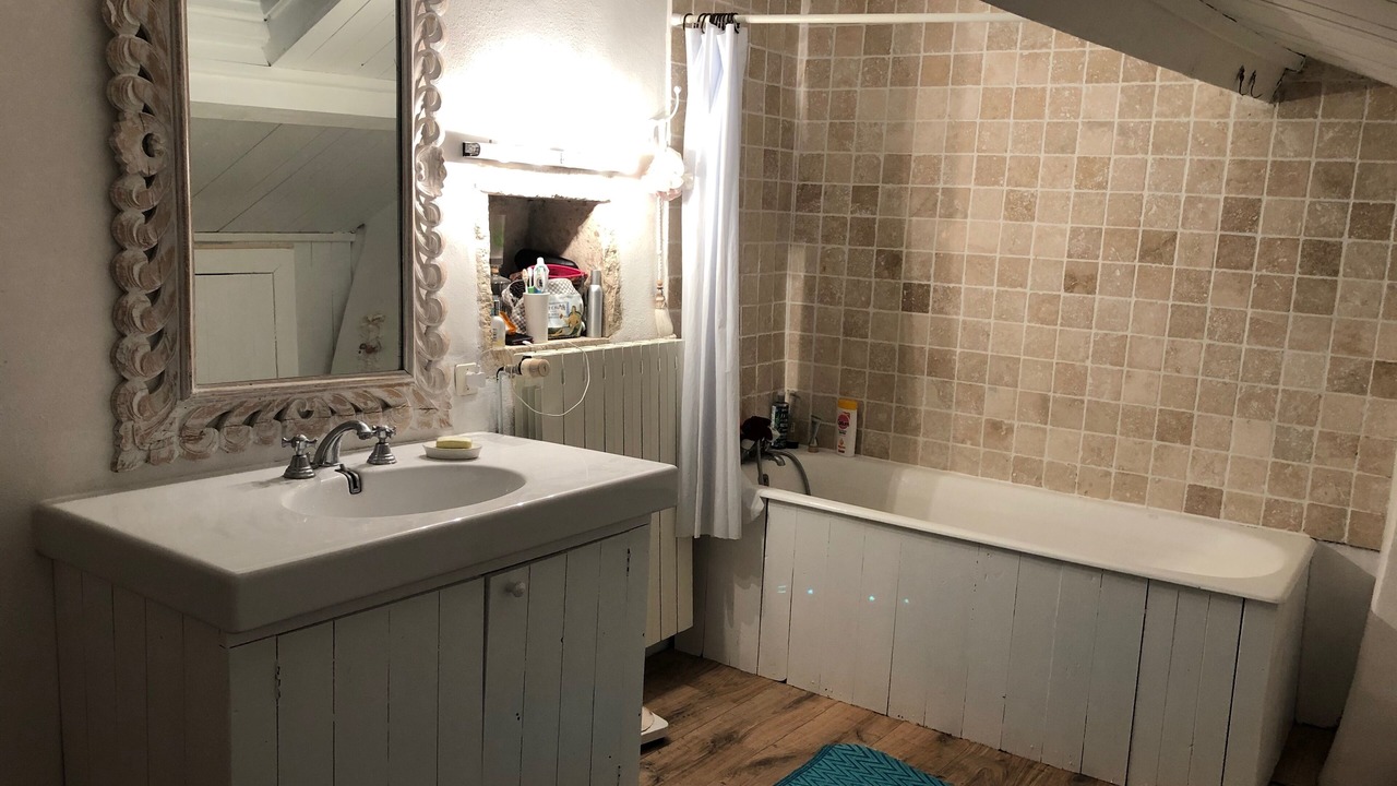 Photo of Bathroom in Barjac