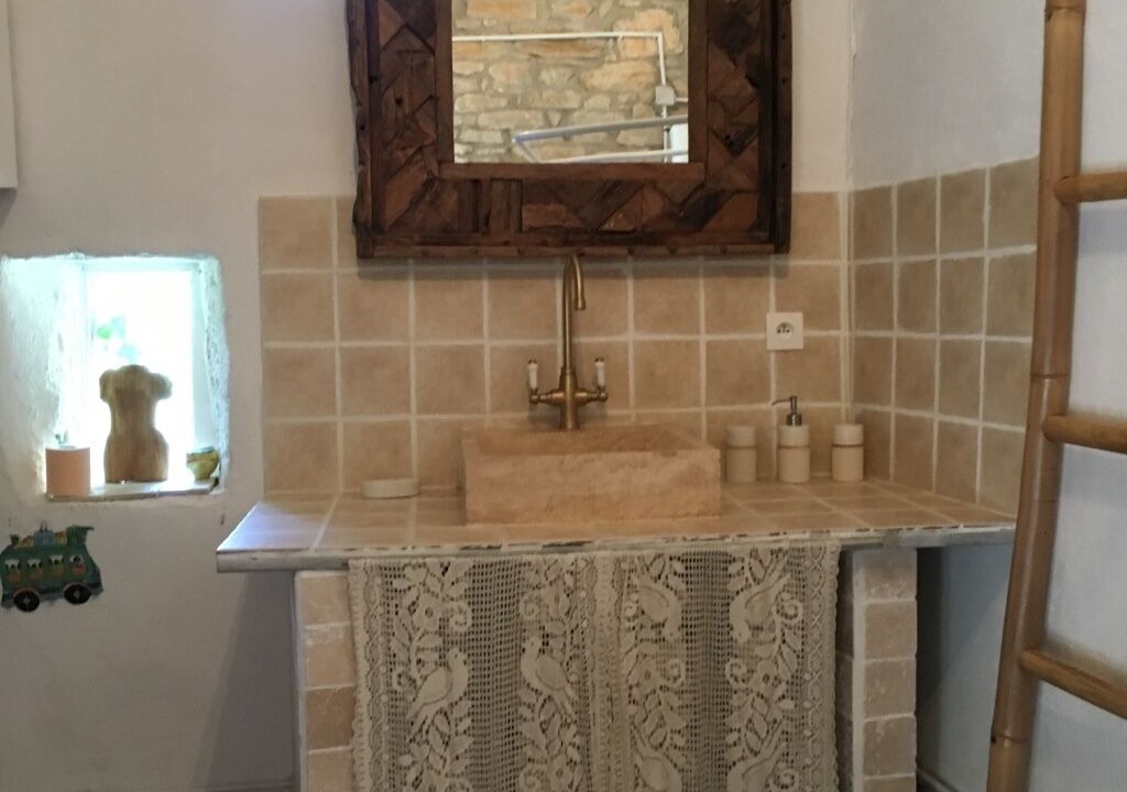 Photo of Bathroom in Barjac