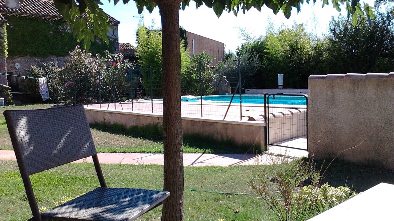 Photo of Outdoor in Violes