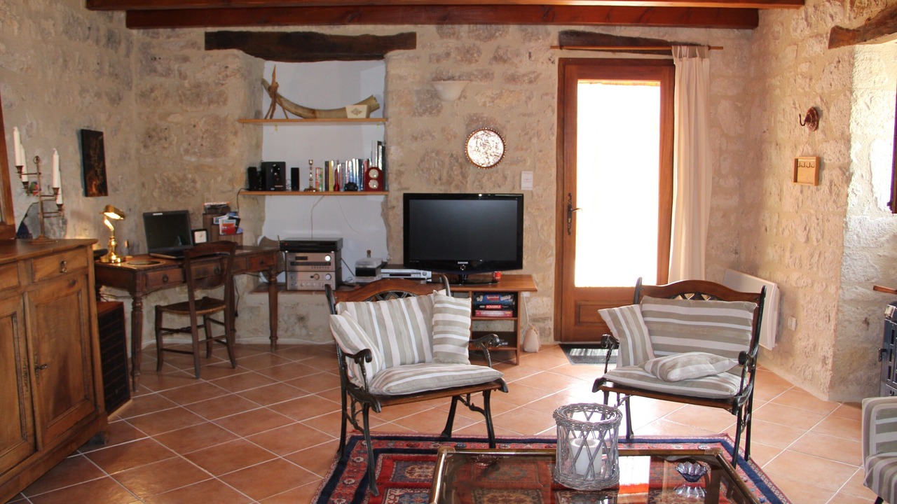 Photo of Livingroom in Mouzieys-Panens