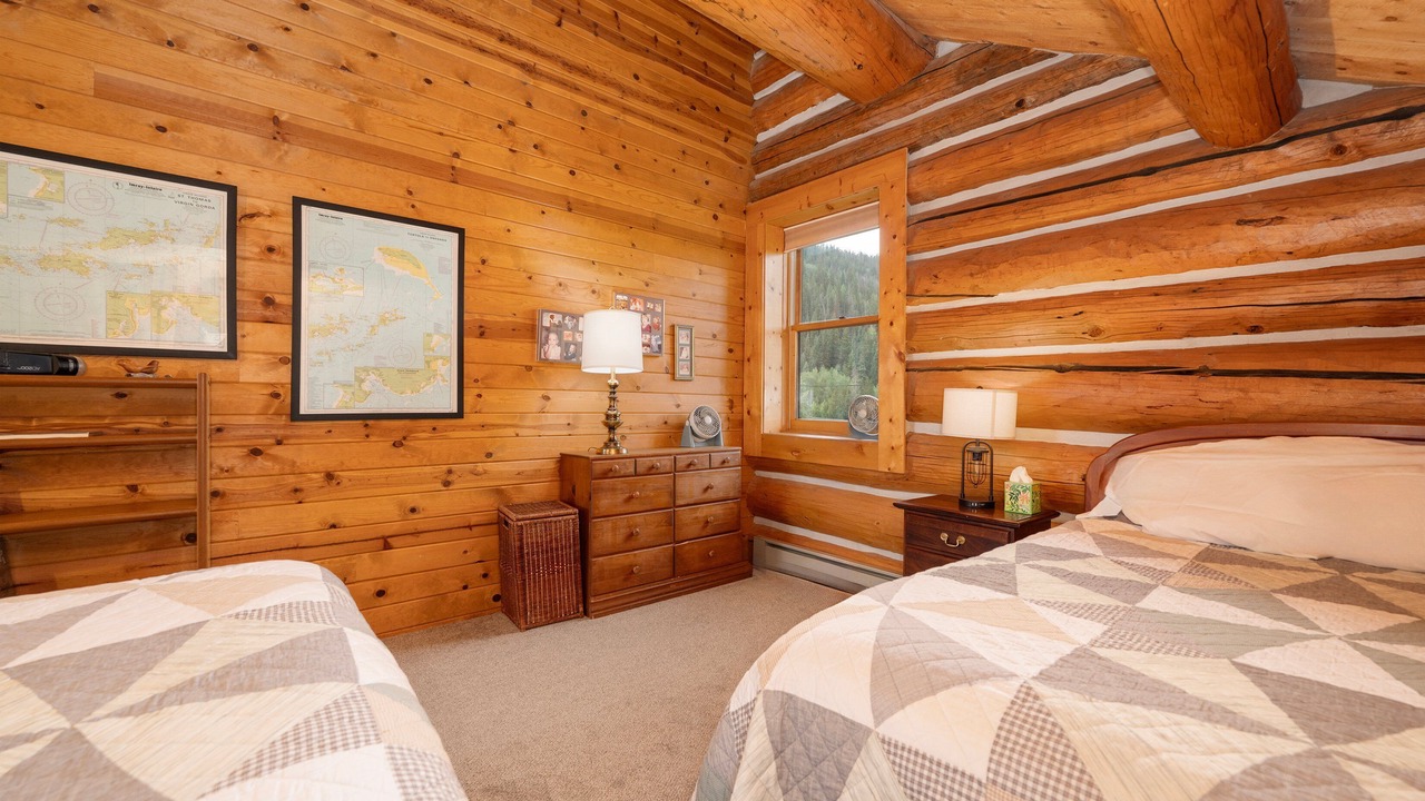 Photo of Bedroom in Grand Lake