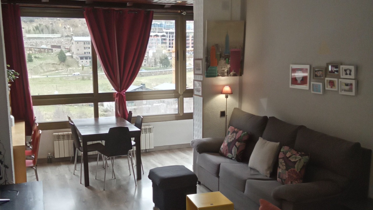 Photo of Livingroom in Incles