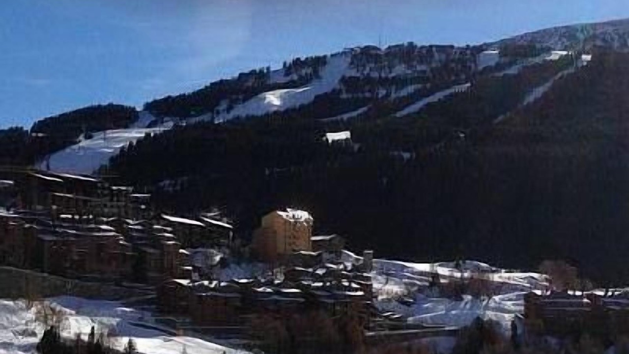 Photo of Outdoor in Incles