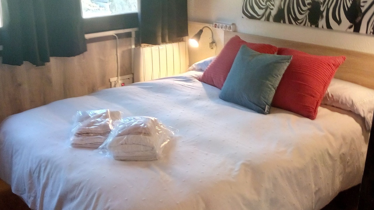 Photo of Bedroom in Incles