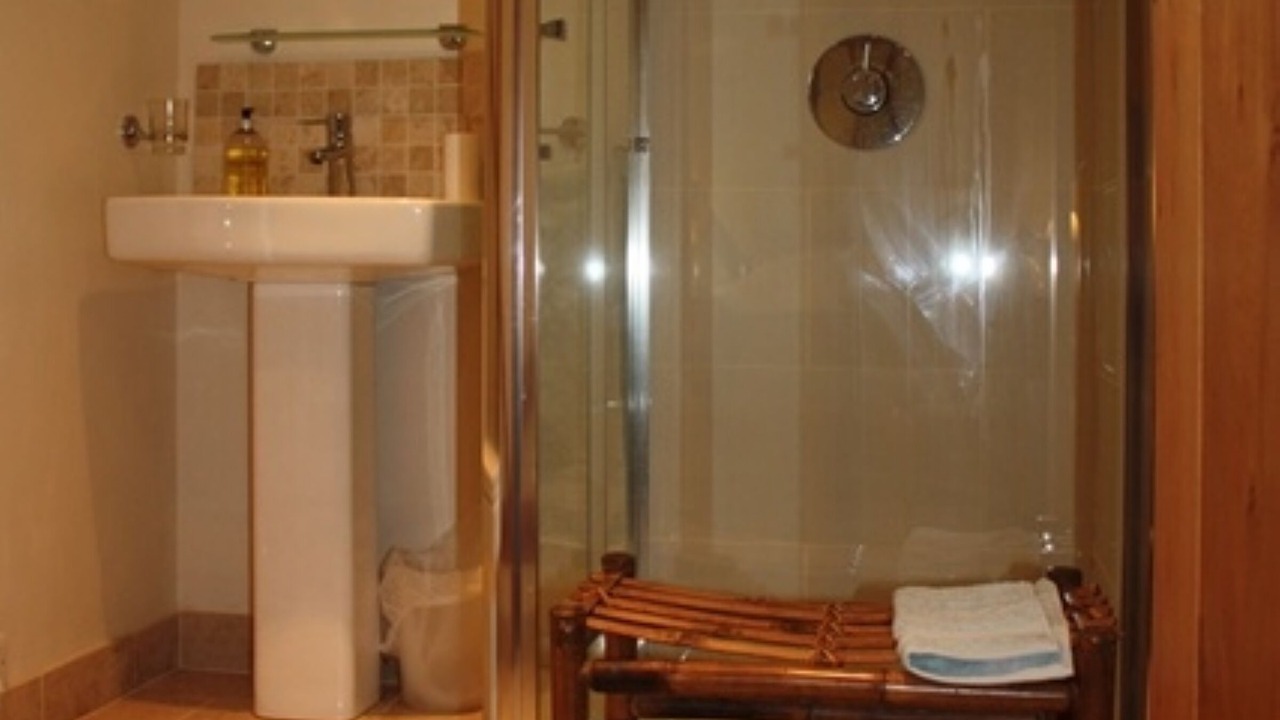 Photo of Bathroom in Clifton Hampden