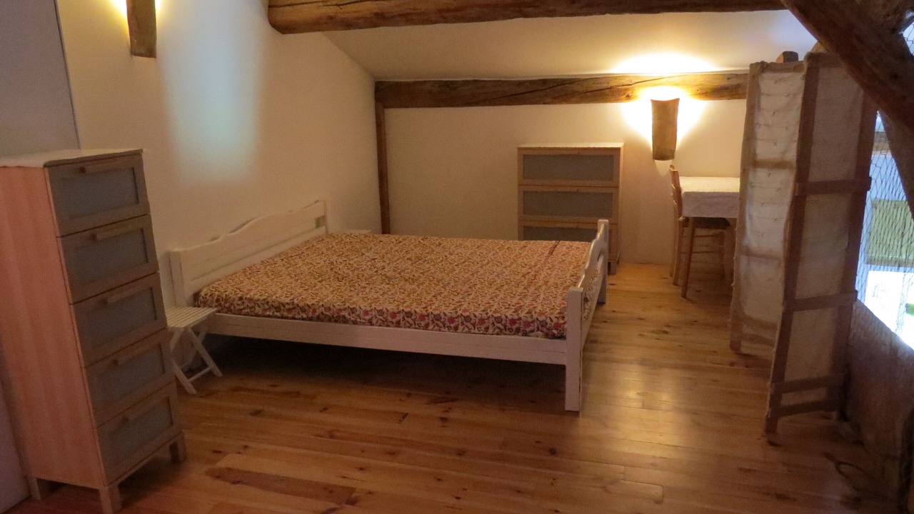 Photo of Bedroom in Lunel-Viel