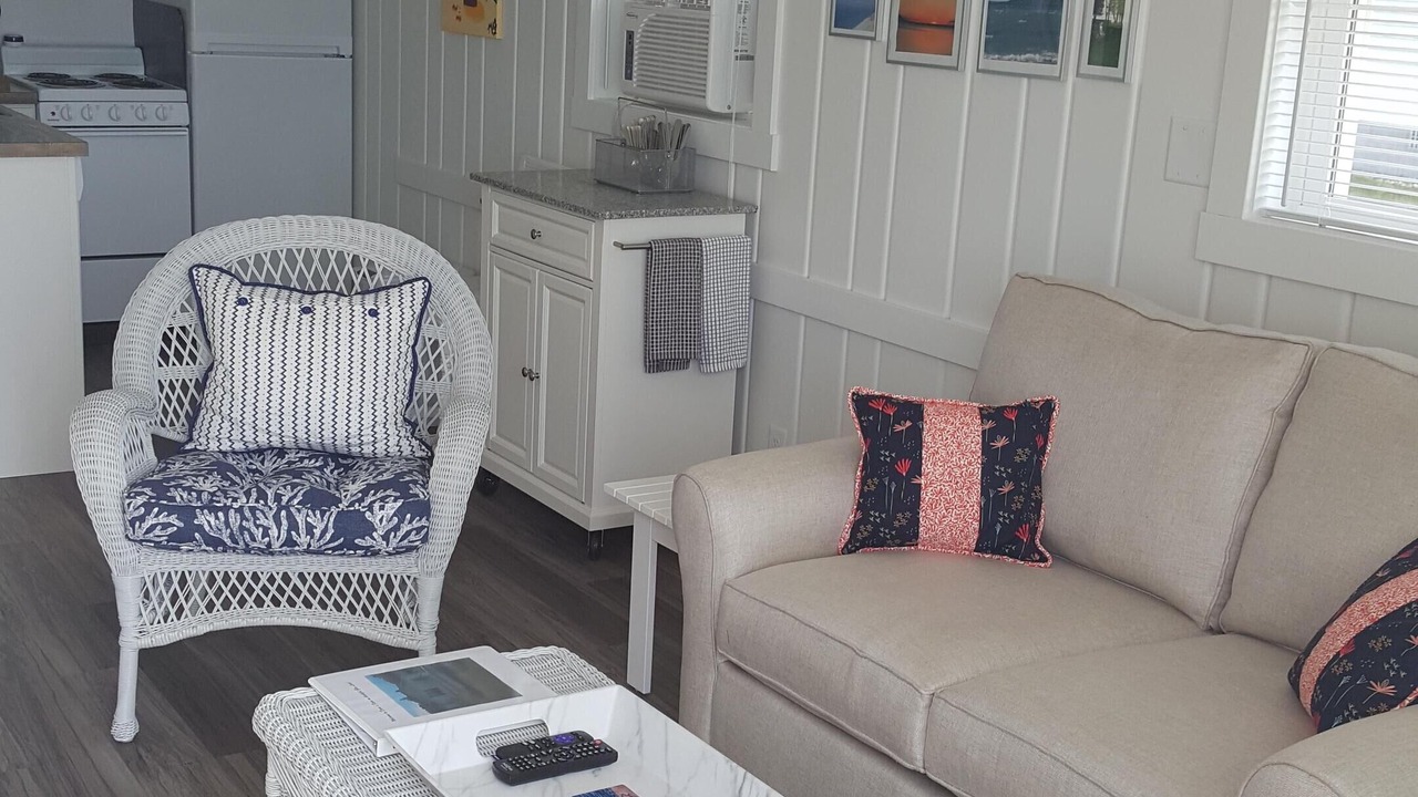 Photo of Livingroom in Maple City