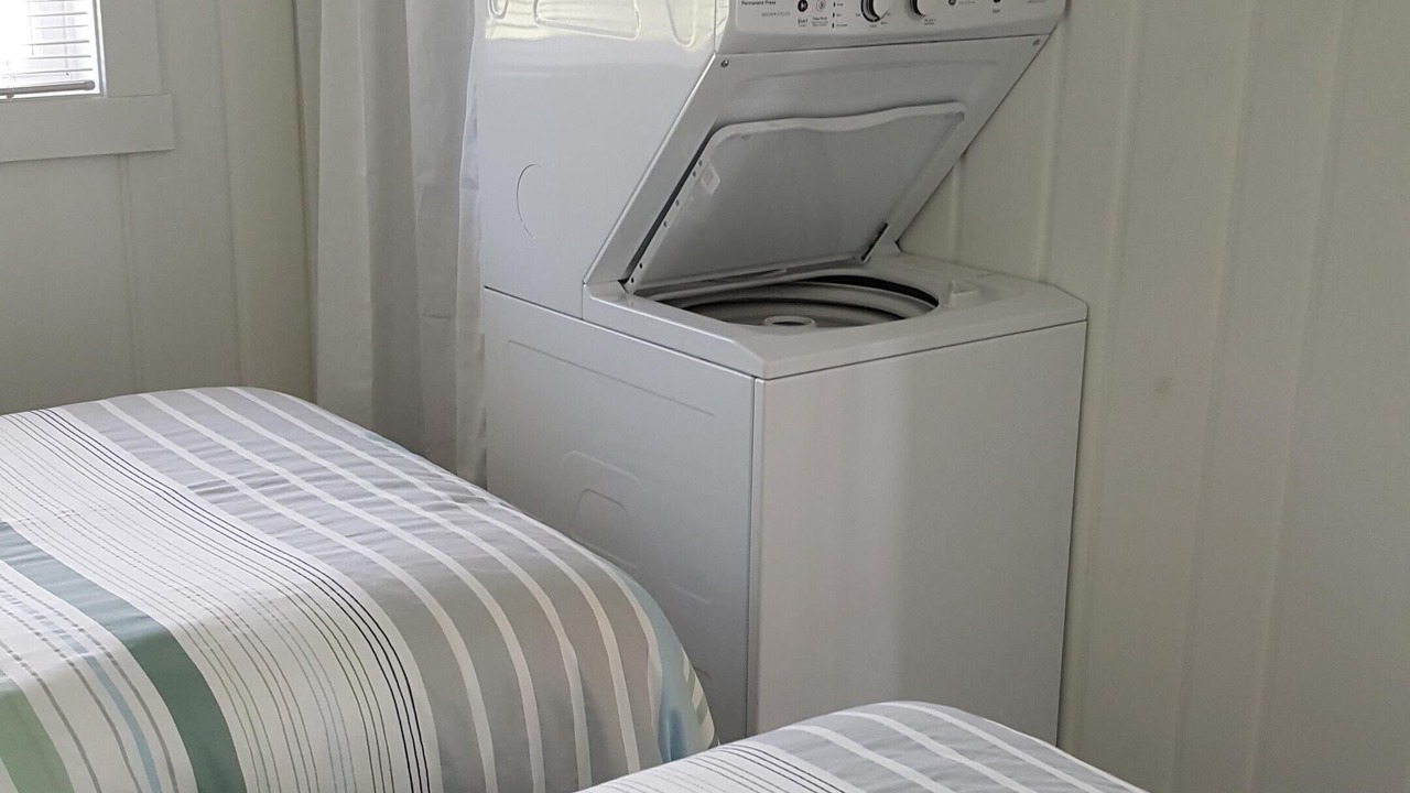 Photo of Bedroom in Maple City