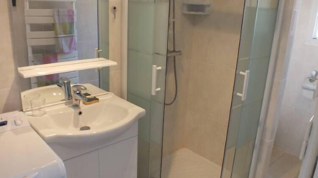 Photo of Bathroom in Alata