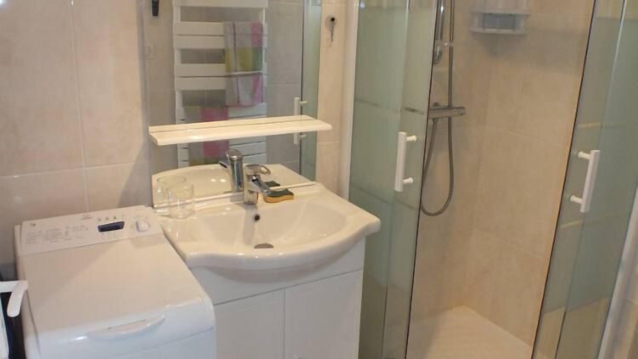 Photo of Bathroom in Alata