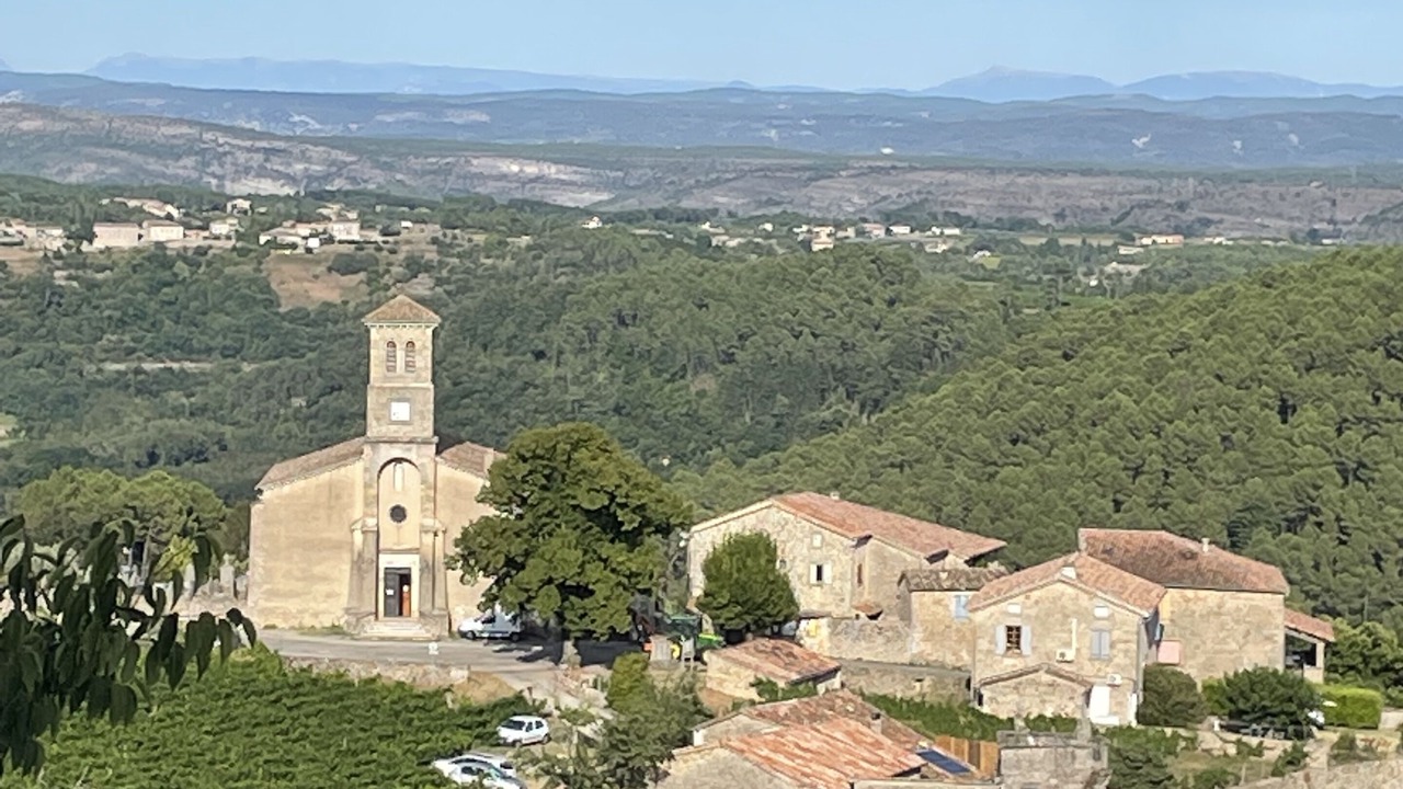 Photo of Outdoor in Ribes