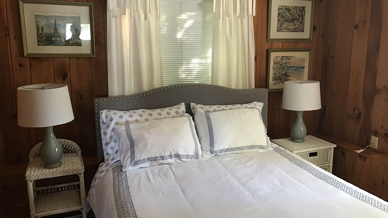 Photo of Bedroom in Malletts Bay
