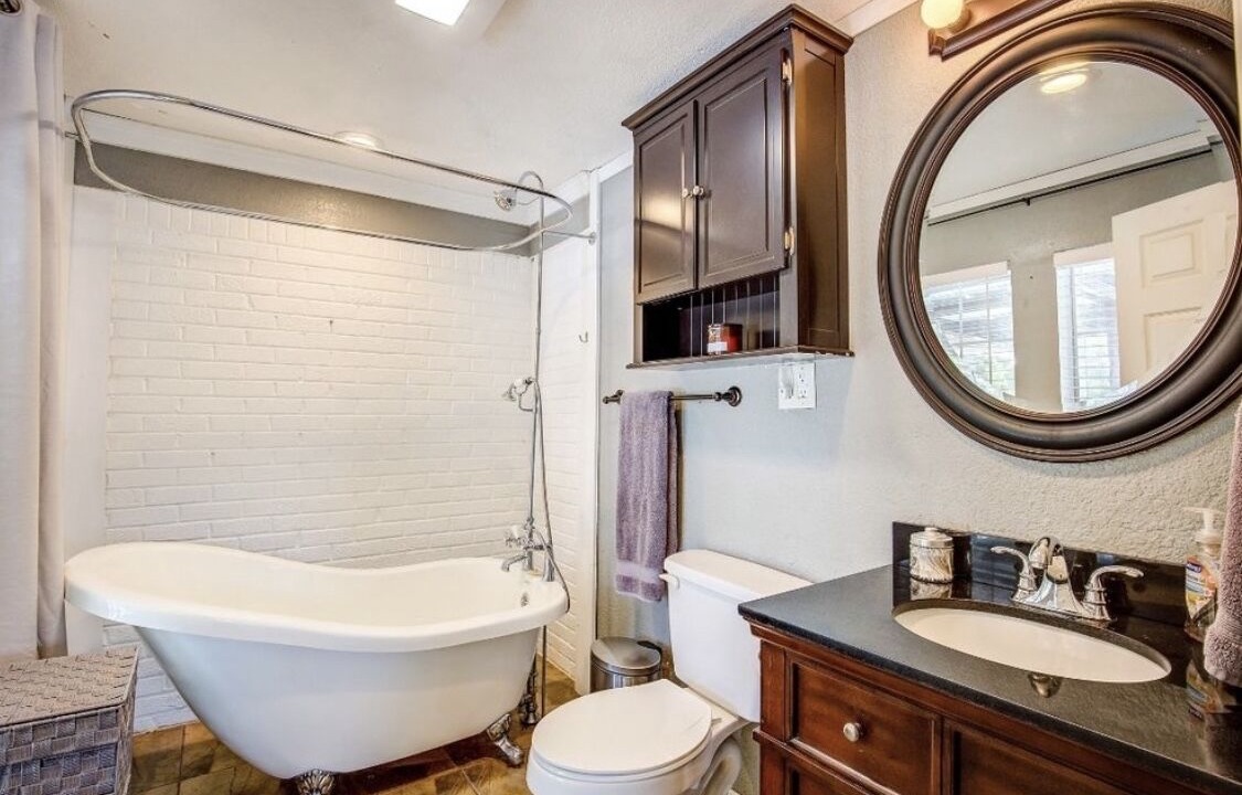 Photo of Bathroom in Edgewood