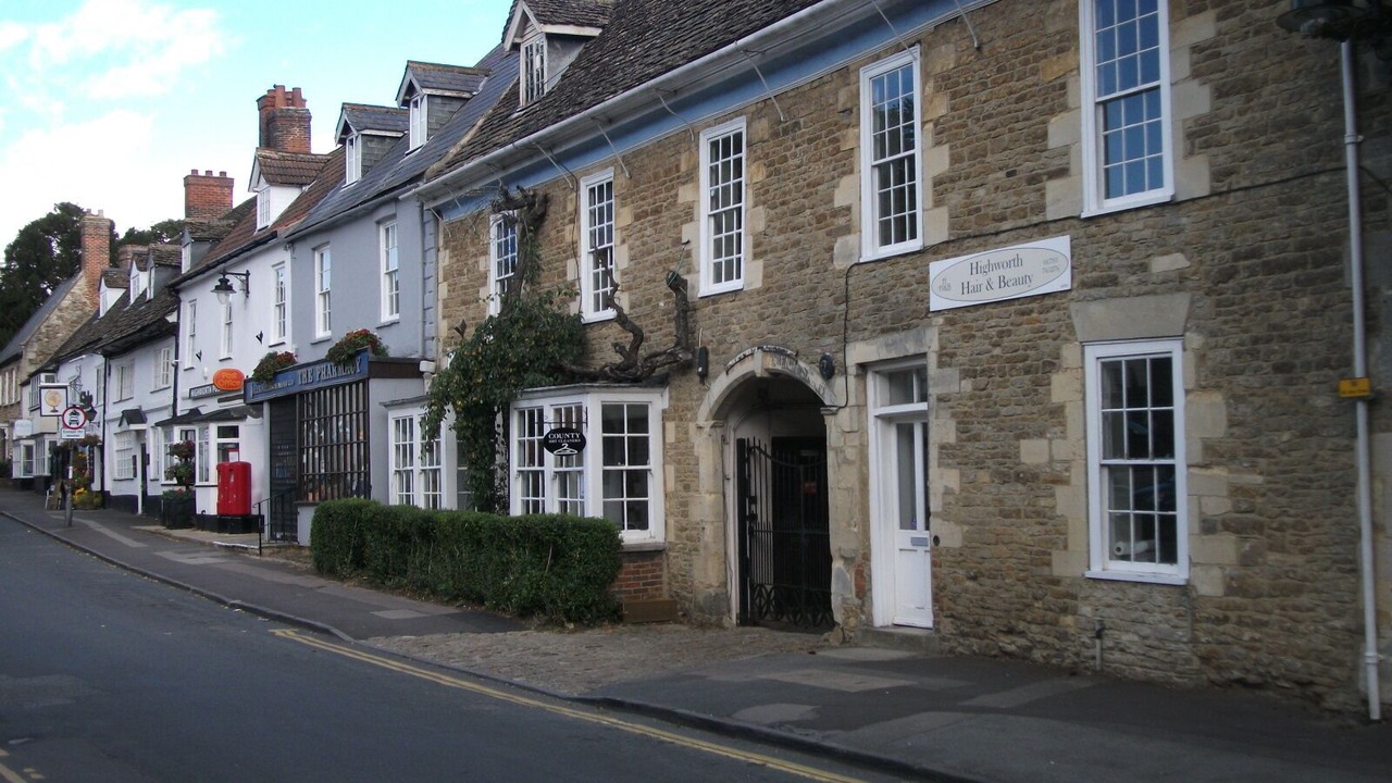 Photo of Others in Highworth